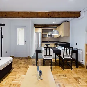 Apartamento El Hogar De San Fermín, Pamplona